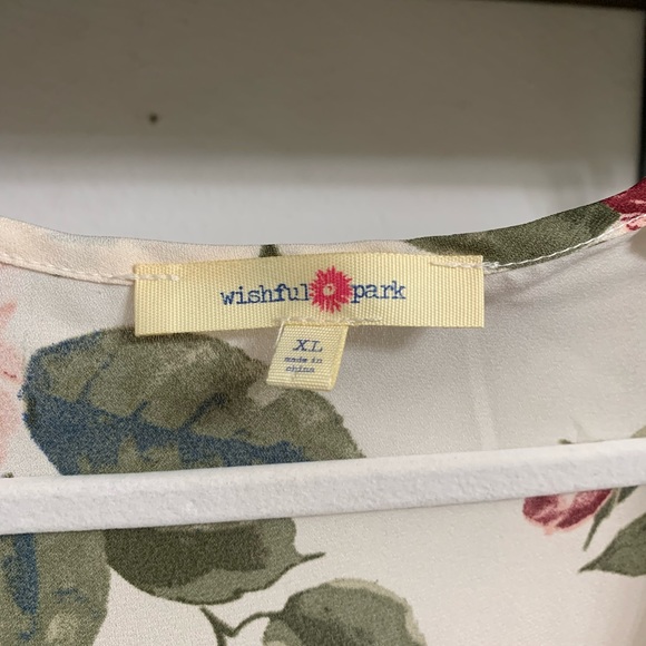 Wishful Park XL Floral Blouse Open Shoulder - Picture 6 of 6